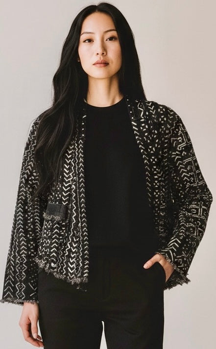 CROPPED JACKET black w white pattern size small